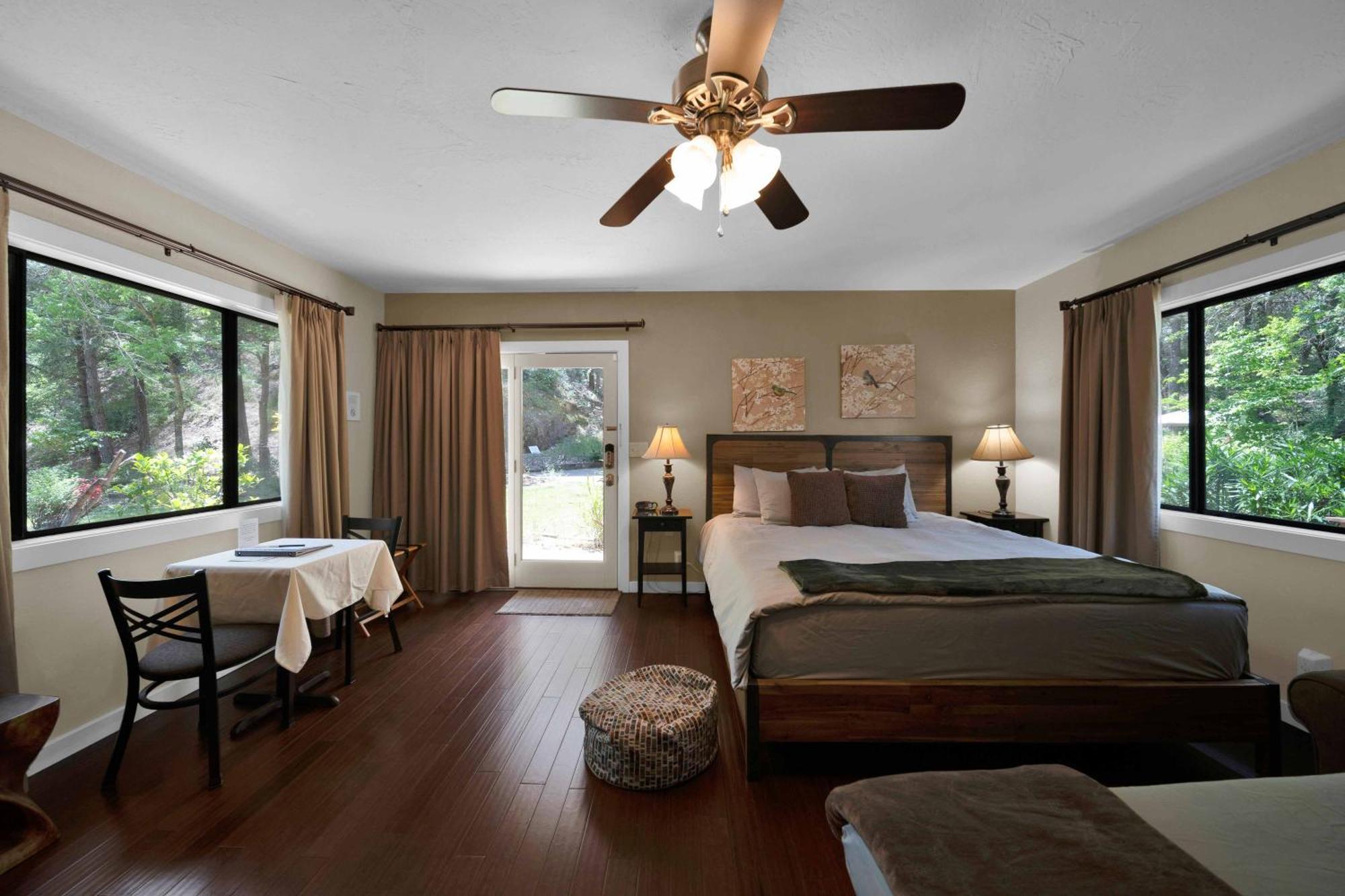 The Inn At Shasta Lake Lakehead ภายนอก รูปภาพ