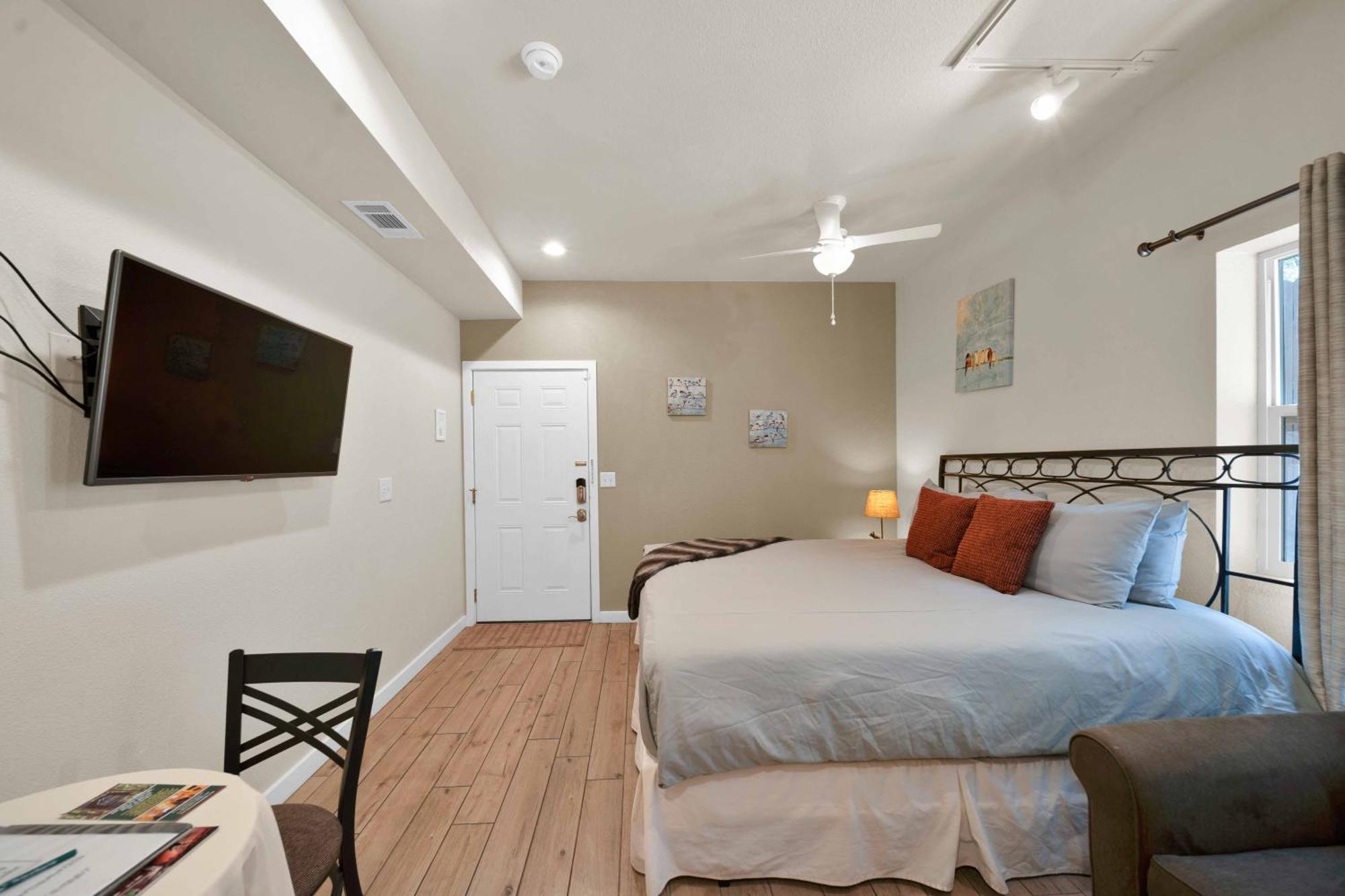 The Inn At Shasta Lake Lakehead ภายนอก รูปภาพ