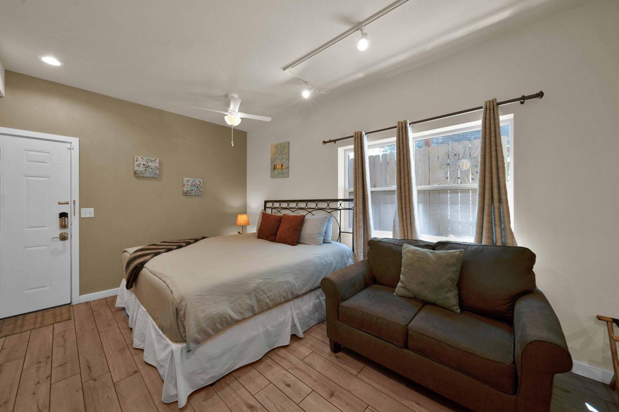 The Inn At Shasta Lake Lakehead ภายนอก รูปภาพ