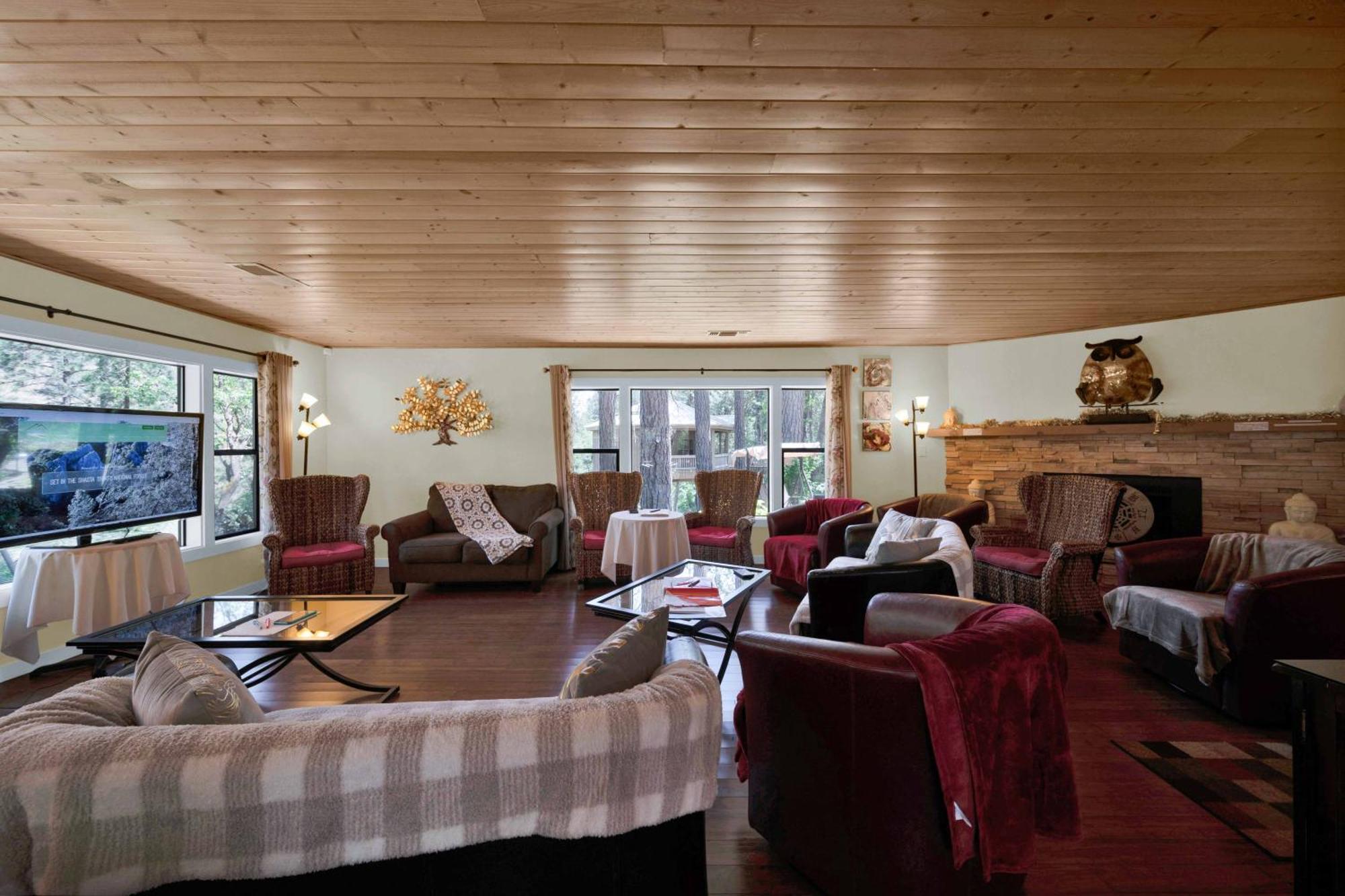 The Inn At Shasta Lake Lakehead ภายนอก รูปภาพ